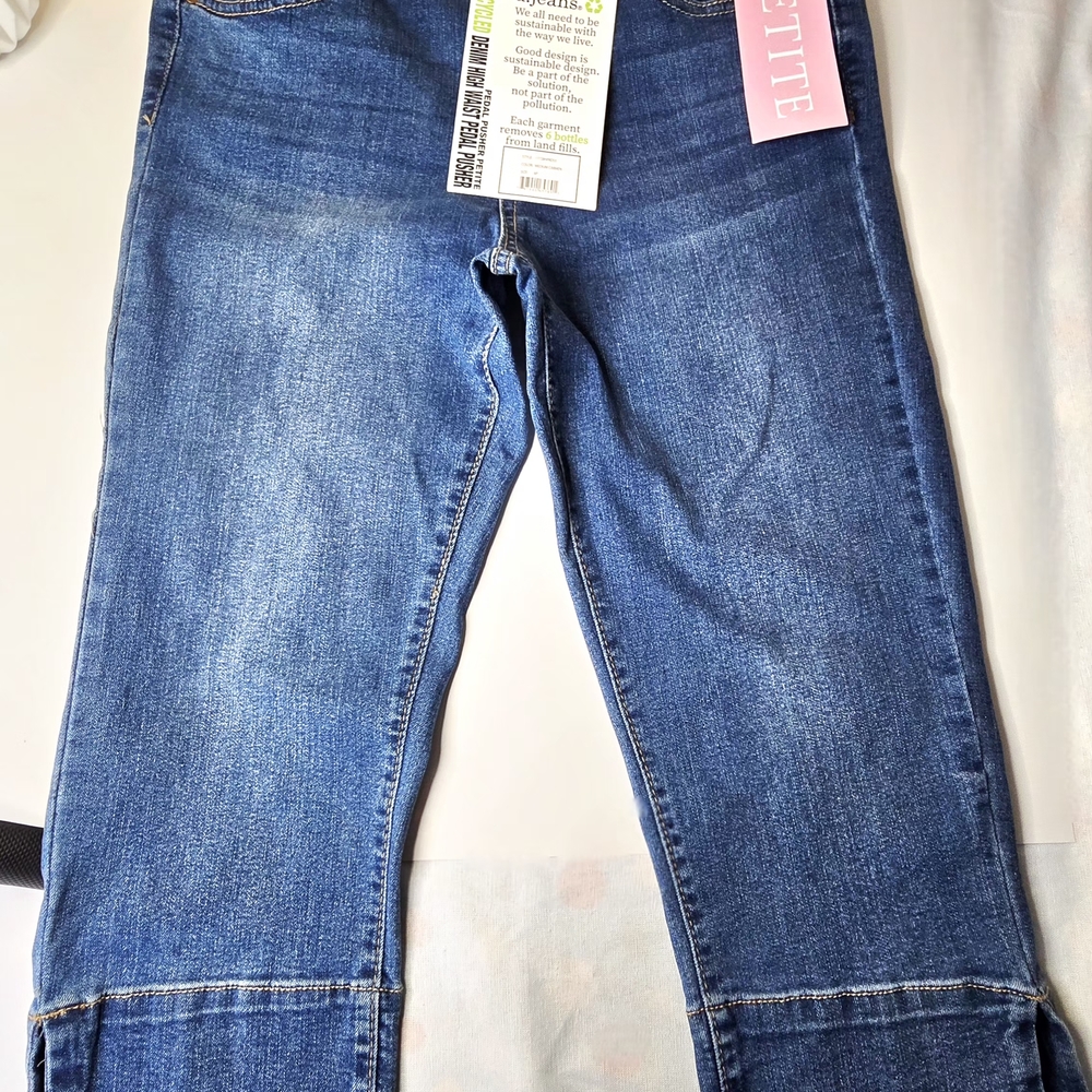 d. jeans Women's Straight Leg Blue Pedal Jeans - Picture 3 of 8